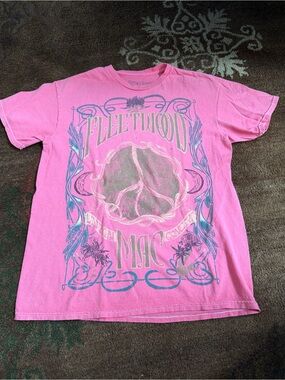 Ladies size small Graphic Tee, Fleetwood Mac!